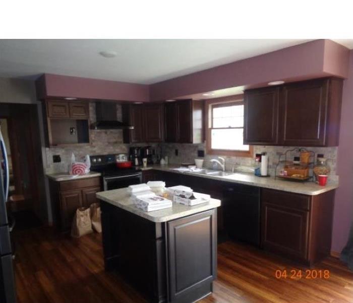 a freshly remodeled kitchen after having had water damage repair performed in Barberton/Norton. 
